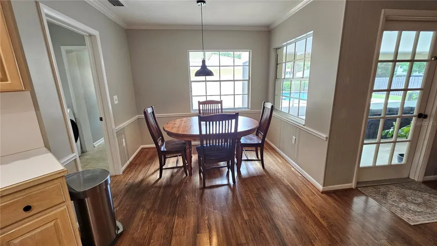 Breakfast Nook