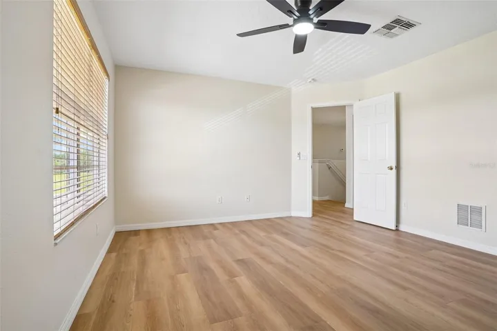 Bedroom 5 (upstairs)