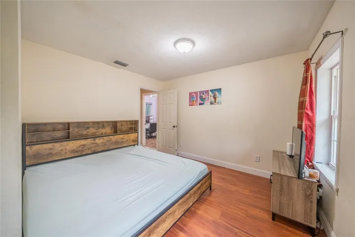 Bedroom #1