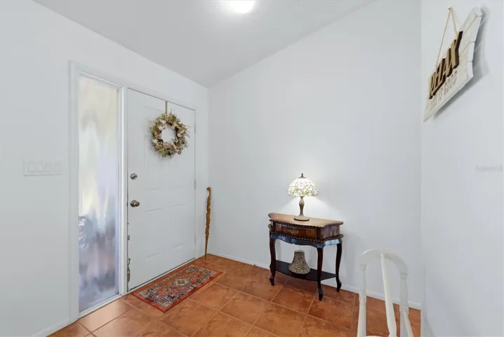 Entry/Foyer