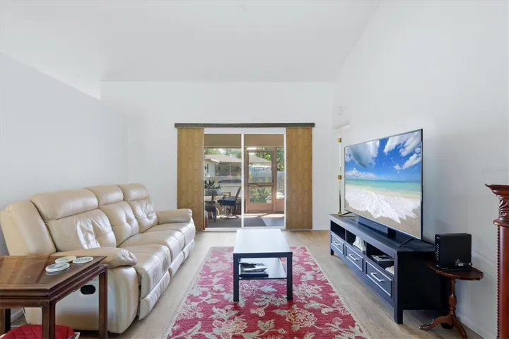 Living Room/SGD to Lanai