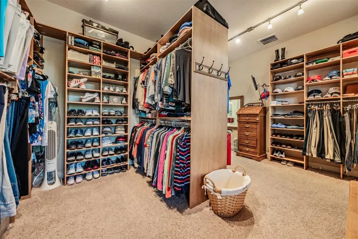 CUSTOM CLOSET is AMAZING!!