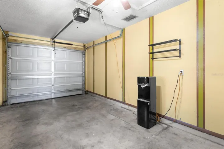 1 car garage