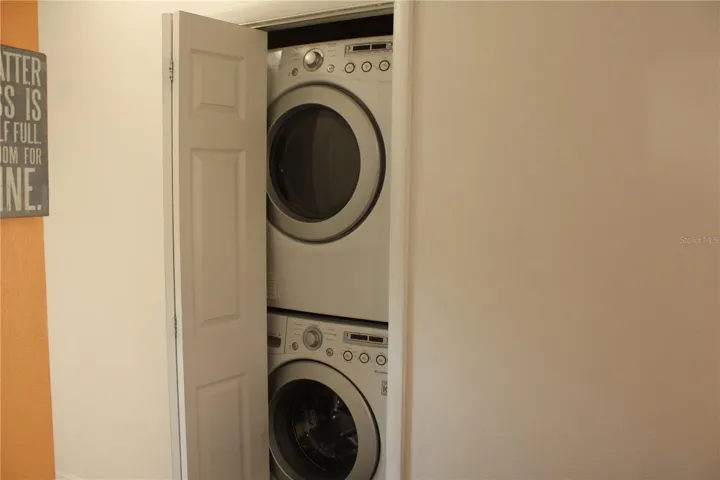 Inside washer/dryer