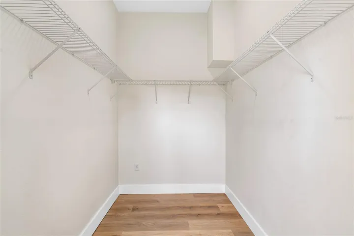 walk in closet in primary