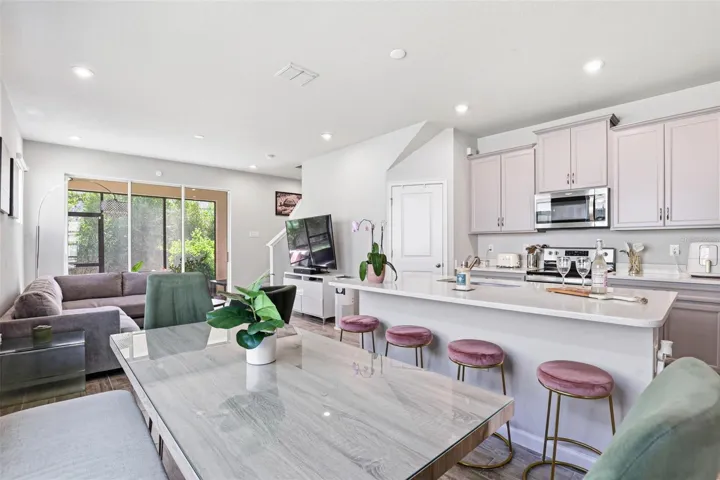 Dining Area/Kitchen