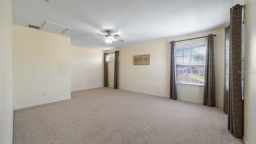 5th Bedroom upstairs