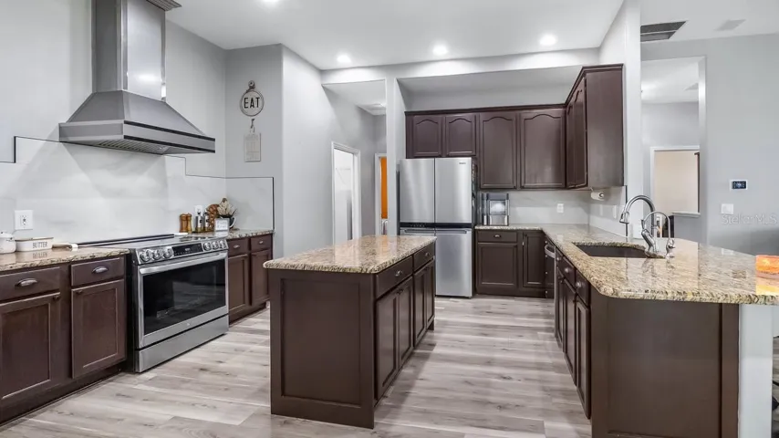 Kitchen with cooking island