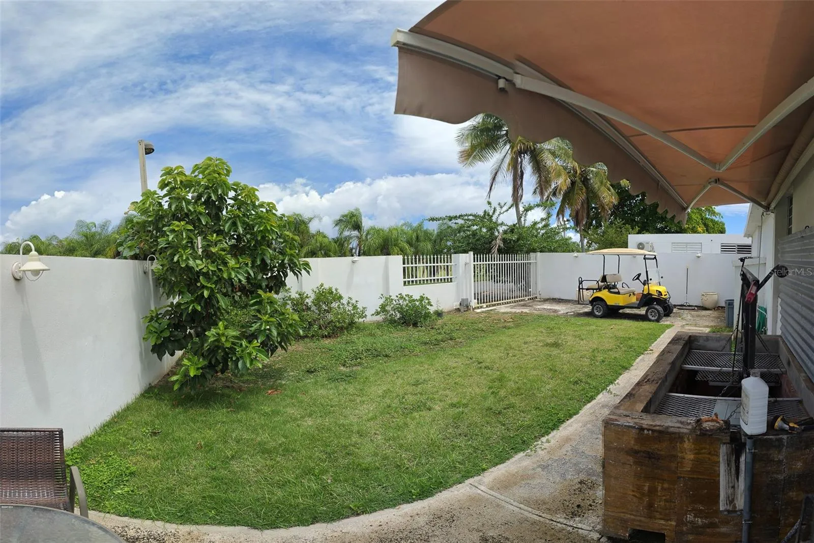 Backyard to street access