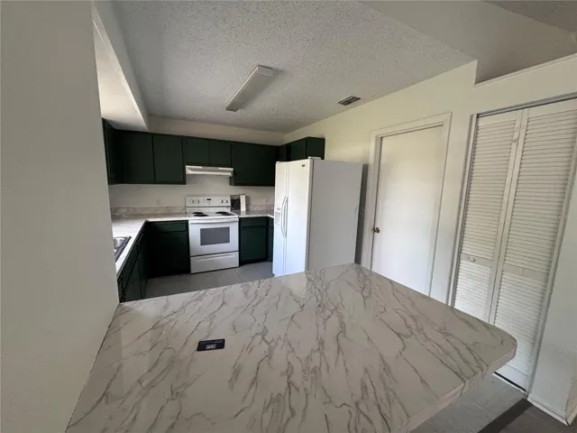 Kitchen - tenant must supply their own  refrigerator this is broken and is being removed