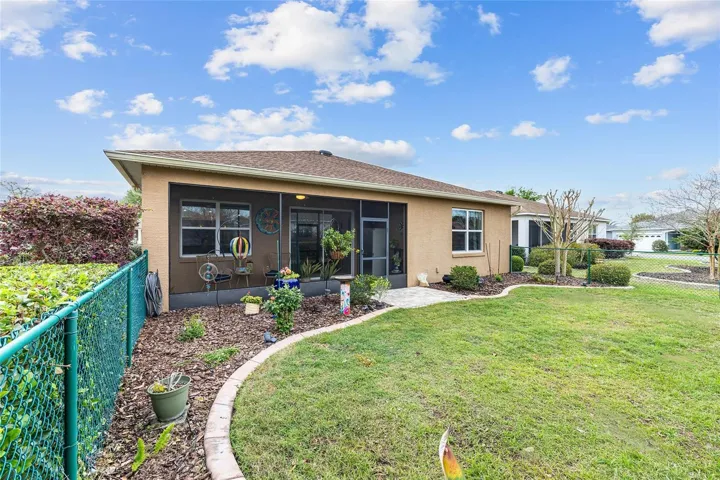 Fully-fenced backyard!
