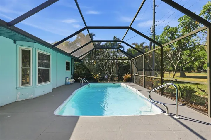 Screen in Lanai, with pool