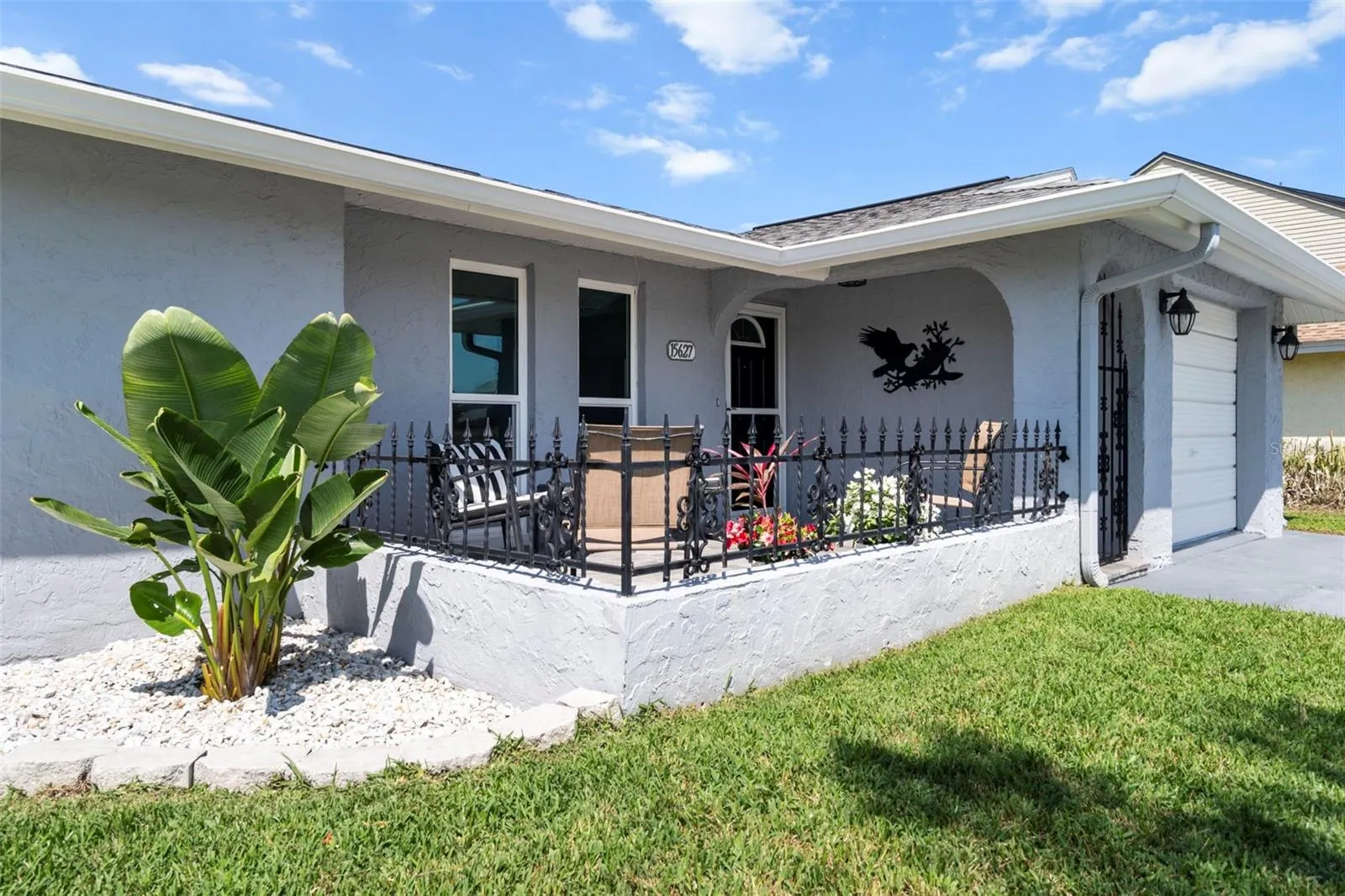 Inviting Front Entry