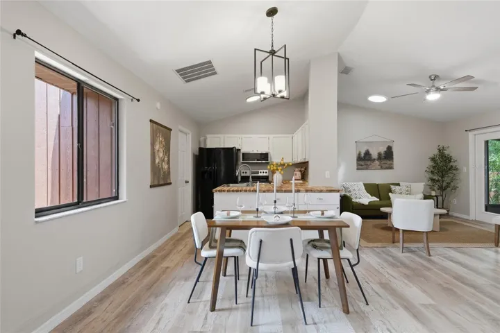 Dining & Kitchen