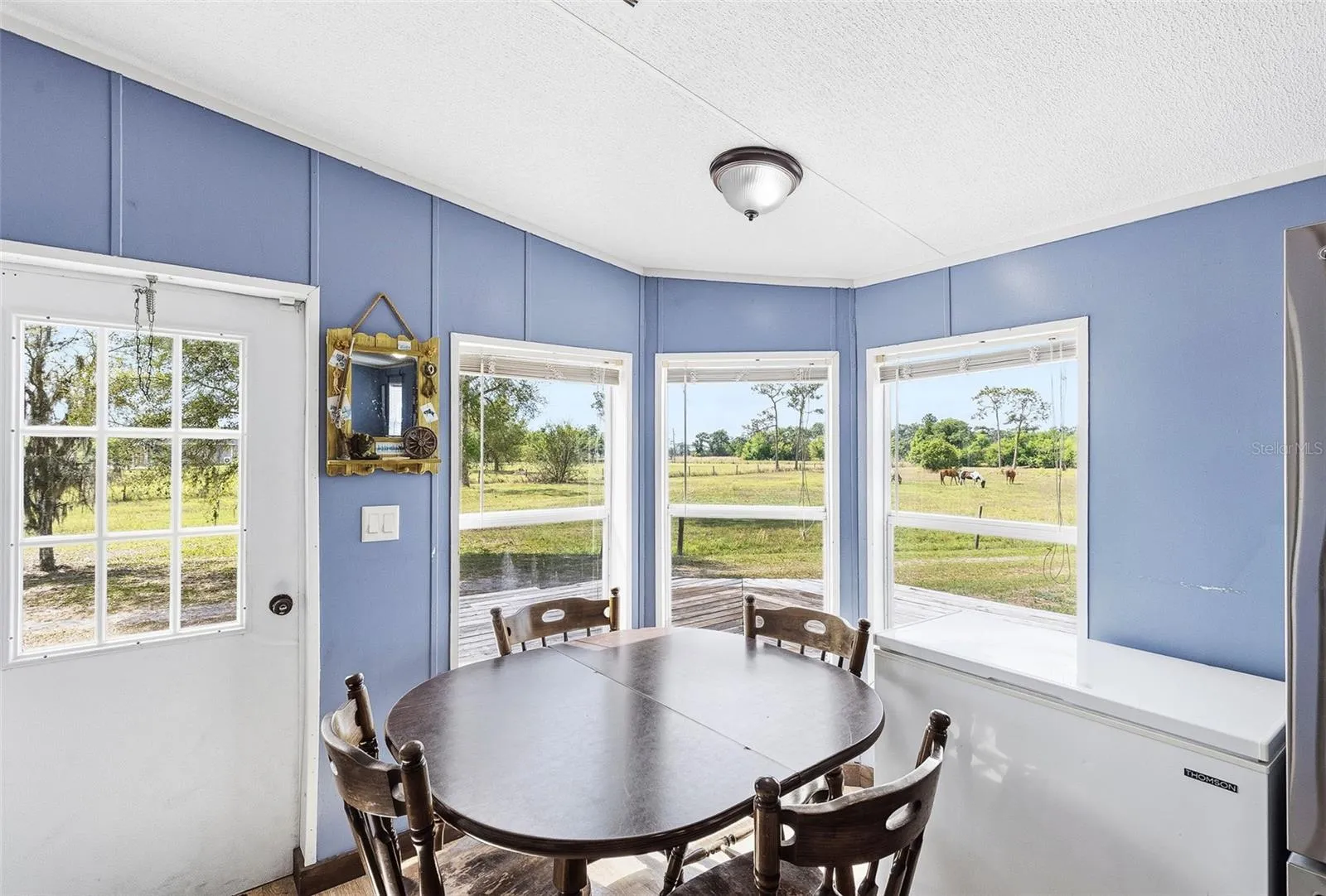 Breakfast nook