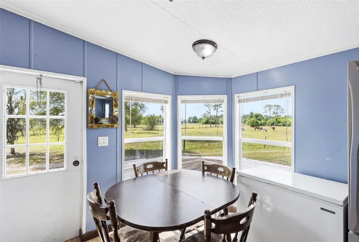 Breakfast nook