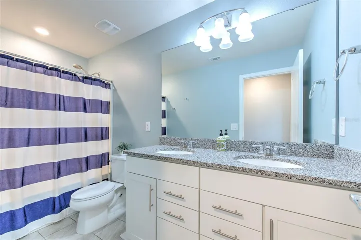 Upstairs bathroom 3