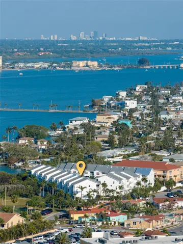 Phenomenal location, near Pinellas' gorgeous waterfront, but also a short ride to major urban areas such as downtown St. Pete, and easy access to Tampa bridges.