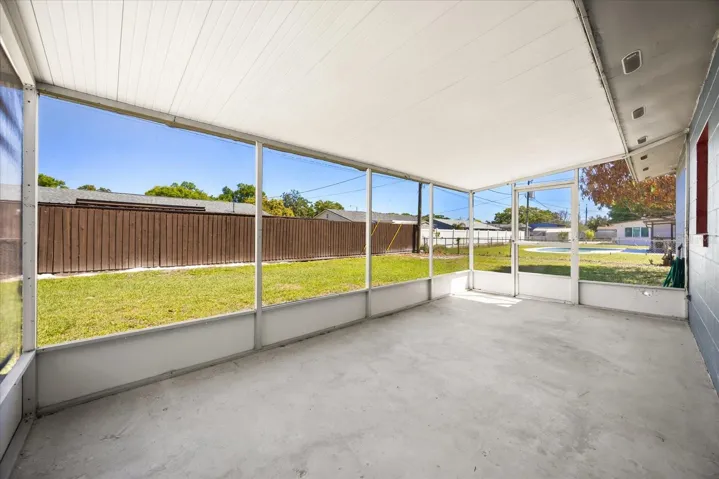 Screened in porch
