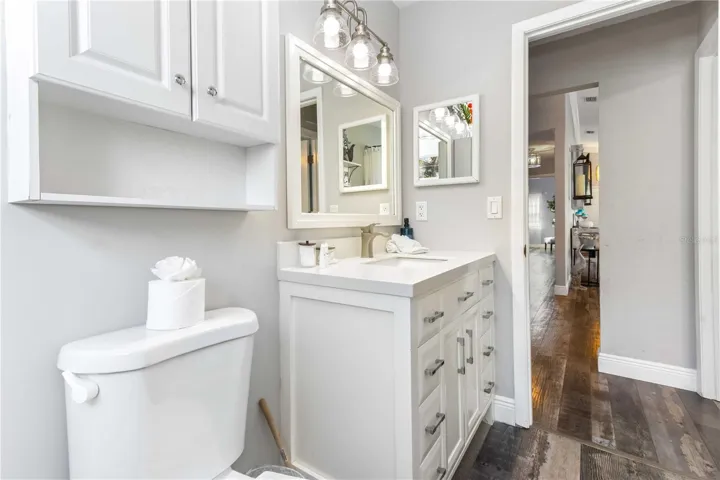 2nd Bathroom