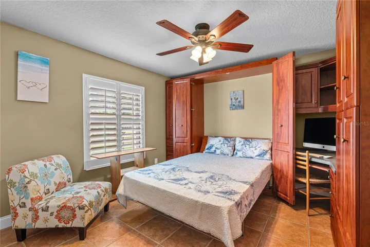 Murphy Bed in Guest Bed 2