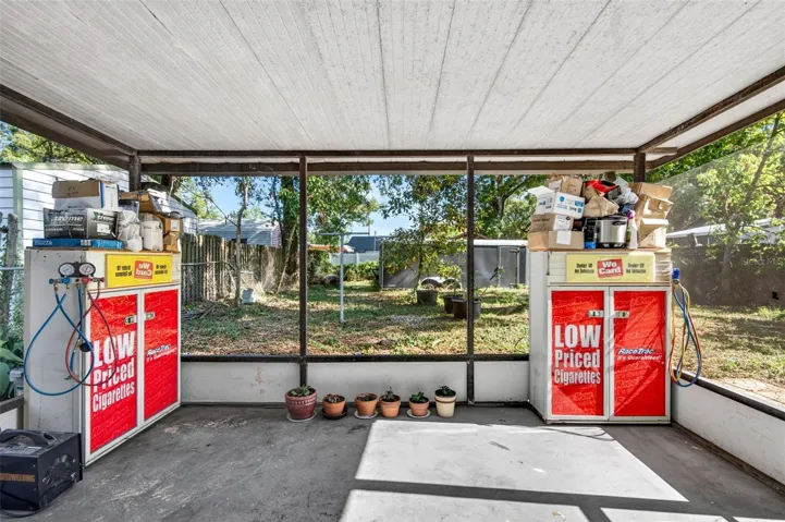 Screened Patio
