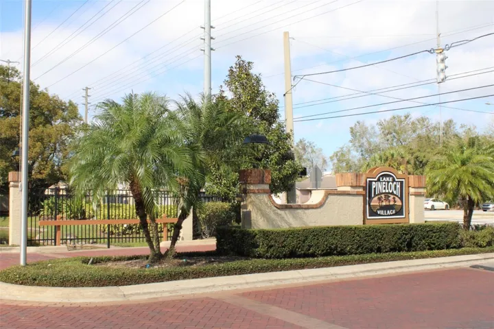 Front Entrance to Lake Pineloch Village