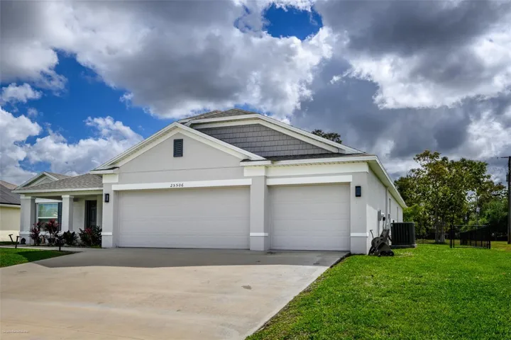3 car garage