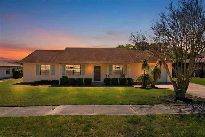 Welcome to 12624 GLEN ABBEY!