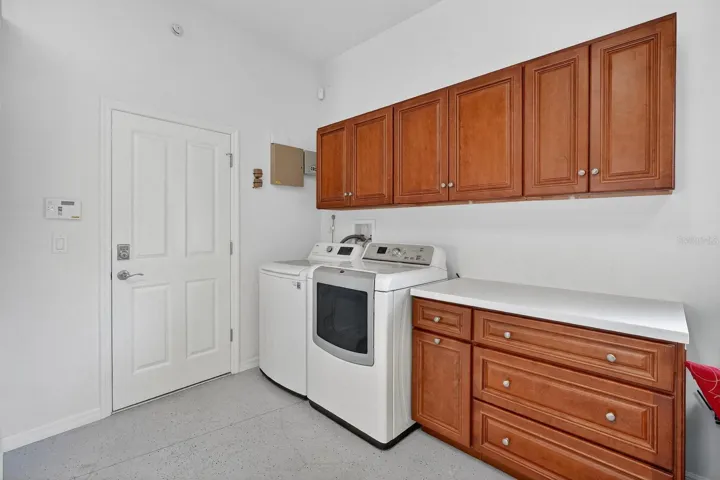 Laundry In Bonus Room
