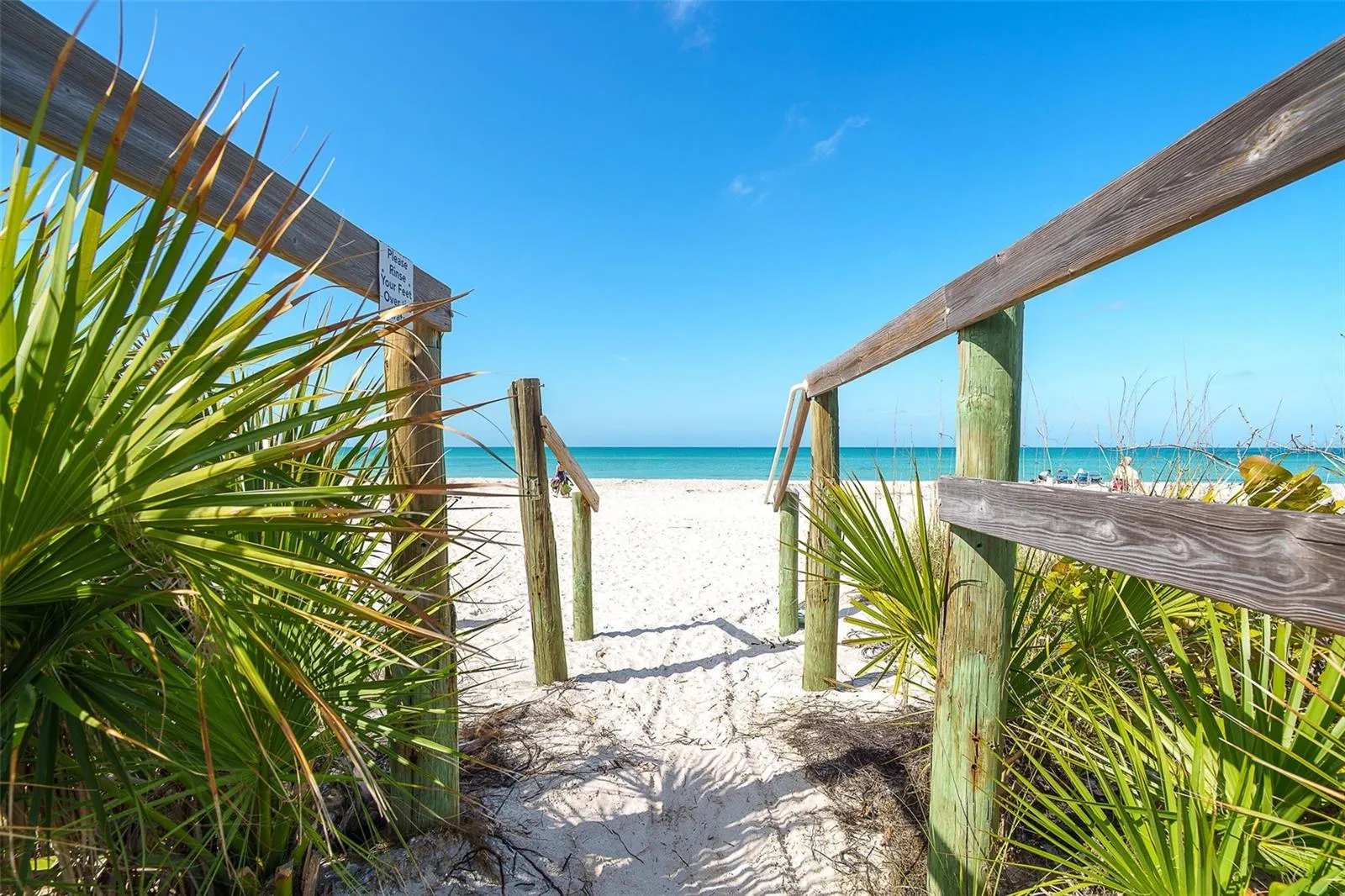 Temporary path to the beach