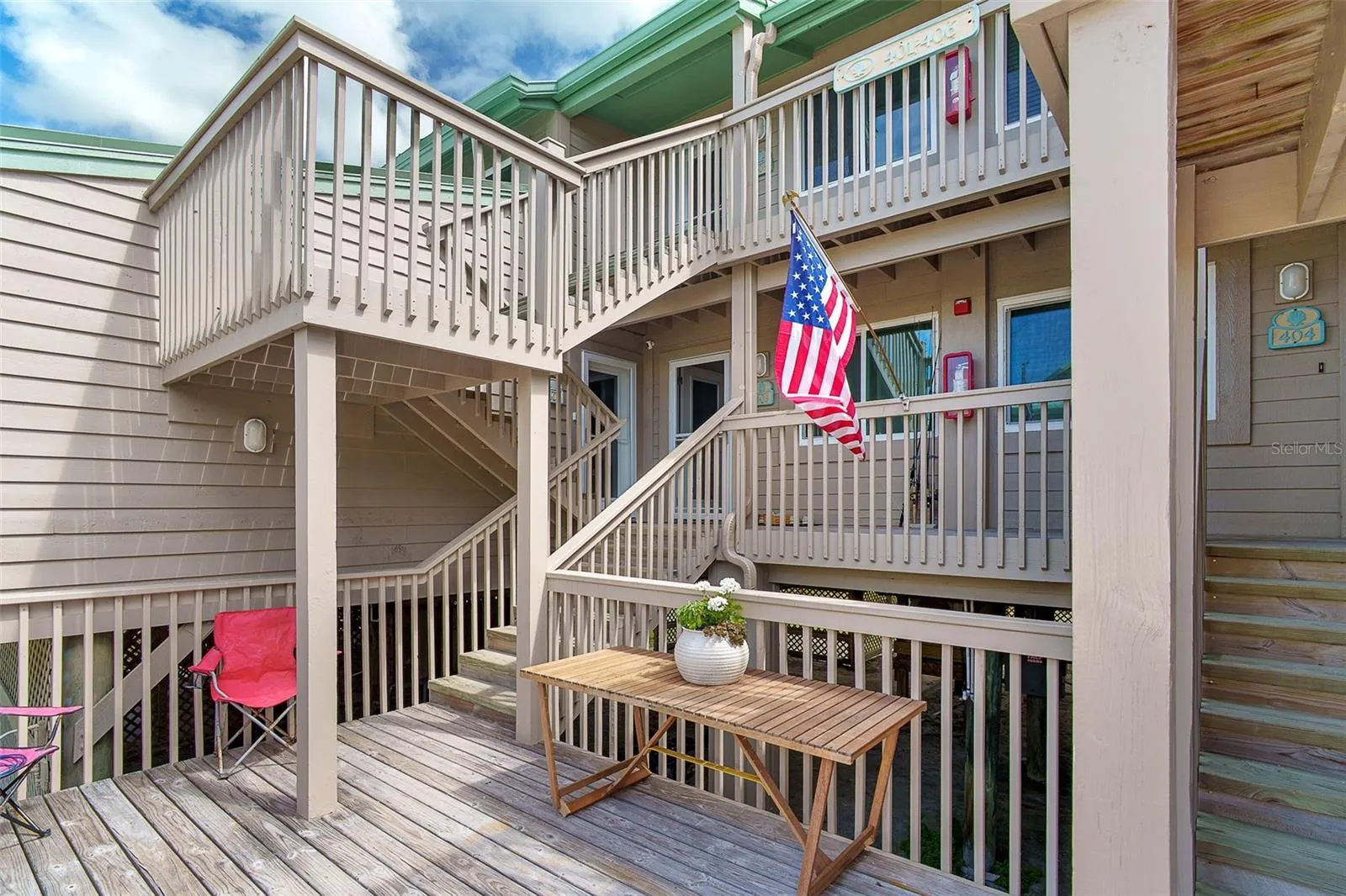 Deck on first landing