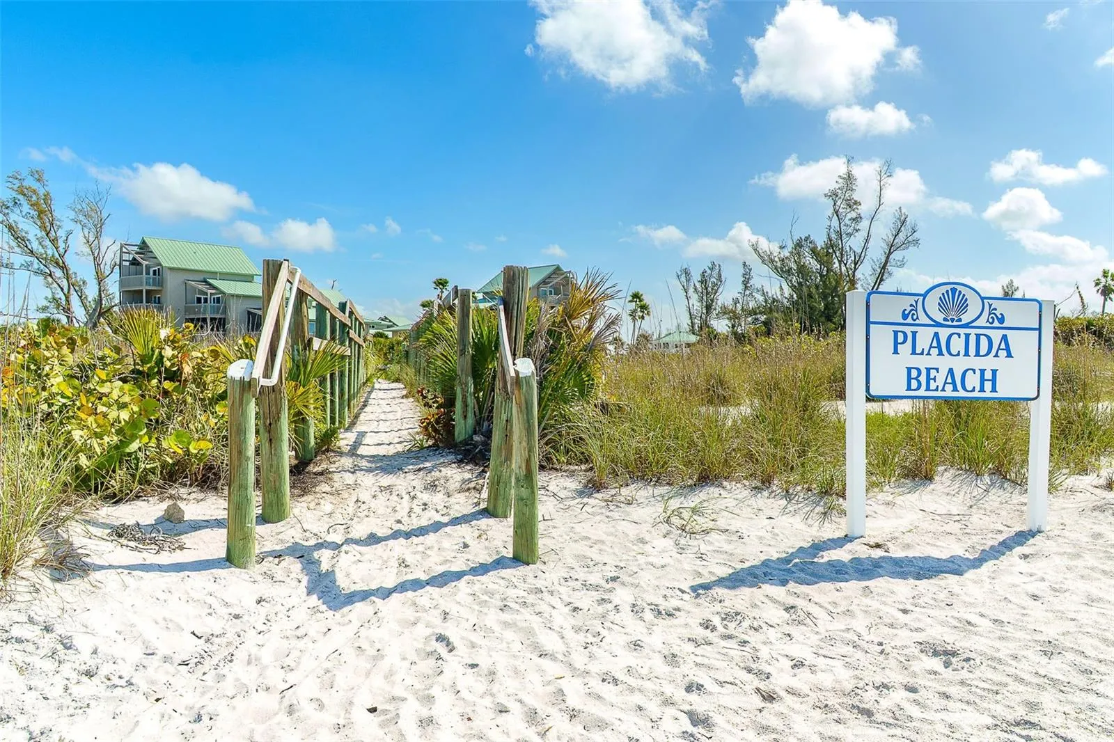Temporary path to the beach