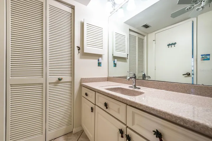 2nd bathroom