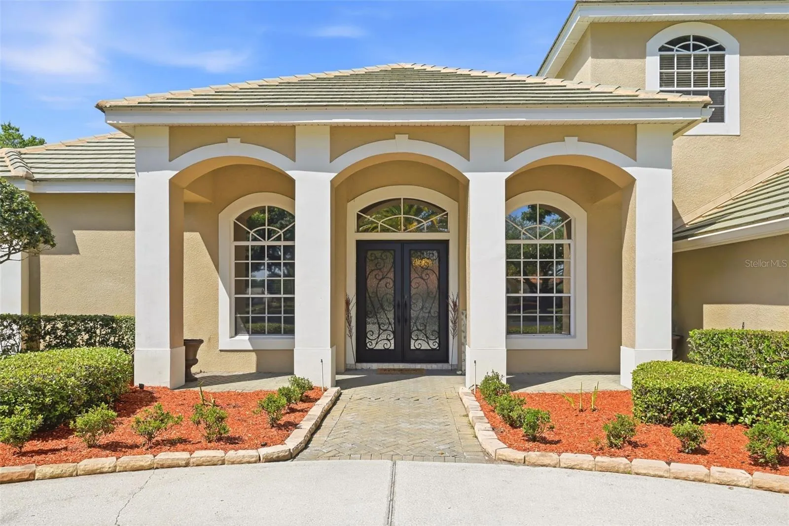 Grand Entry Way