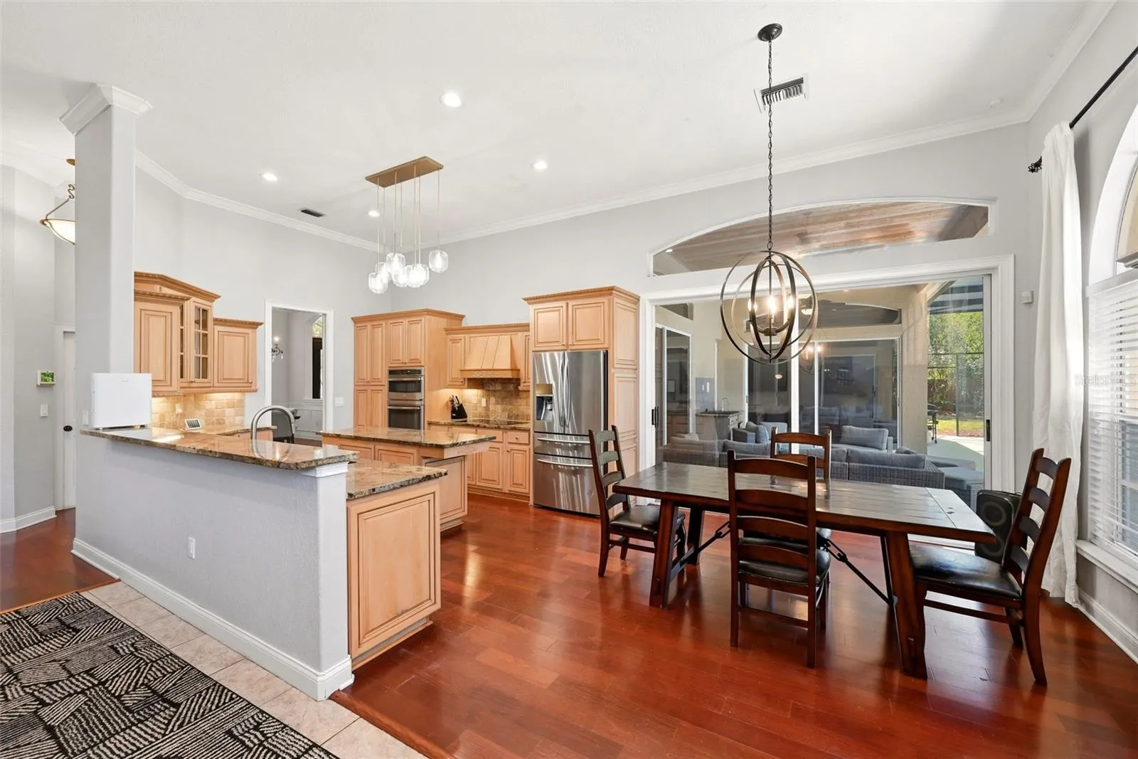 Eat in Kitchen