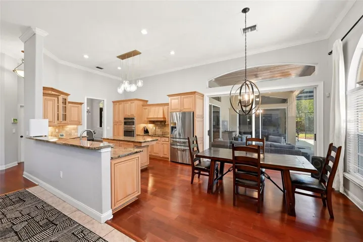Eat in Kitchen