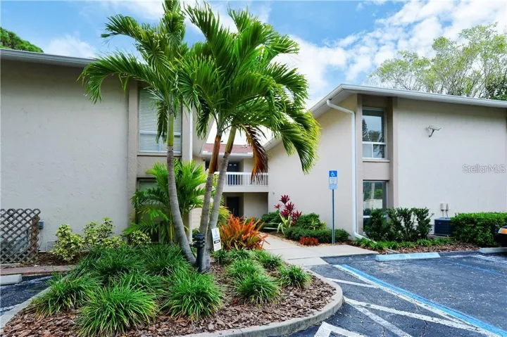 Front of Building A- 2121 WOOD ST #201, SARASOTA FL 34237