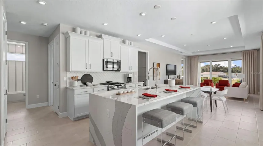 Kitchen_staged