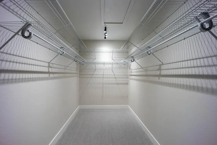 walk in closet