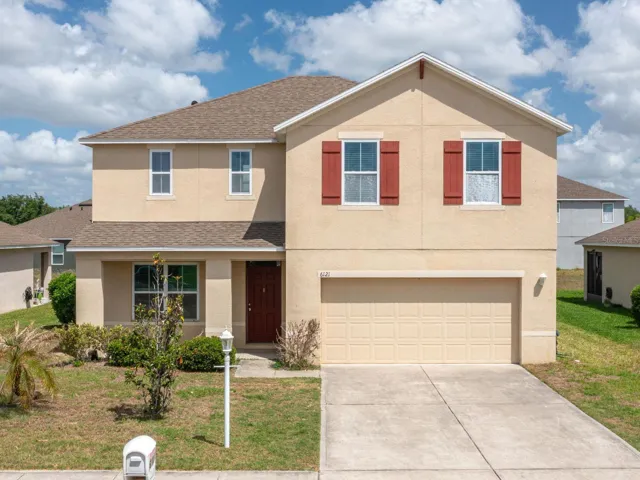 4-bedroom, 2.5-bath home located in the established Forest Ridge community of Winter Haven—with no CDD.