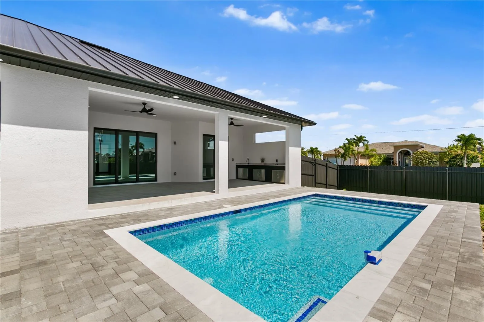 SOUTHERN REAR EXPOSURE brings abundant natural light & ideal sun positioning throughout the day.