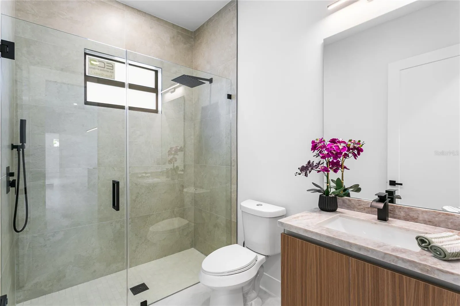 Hallway Bathroom 3