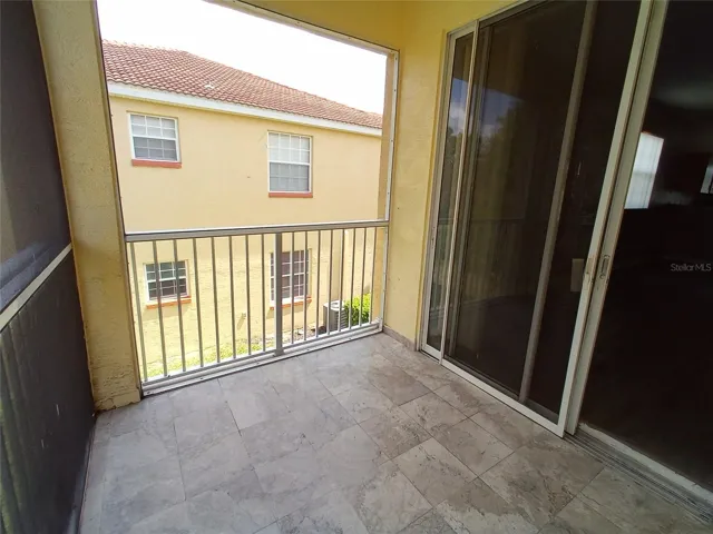 Screened balcony
