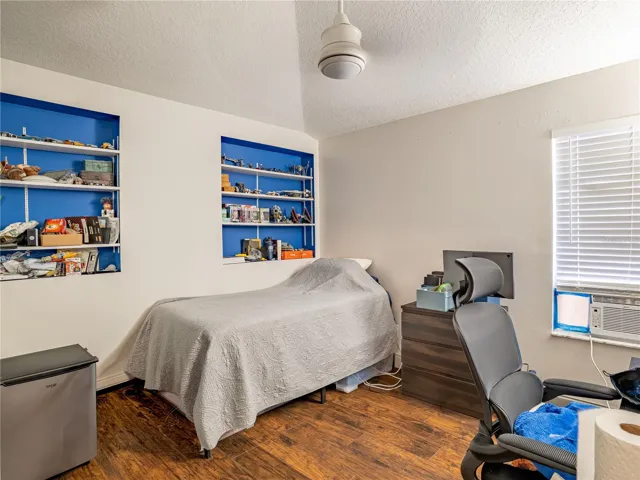 1ST BEDROOM 2ND FLOOR