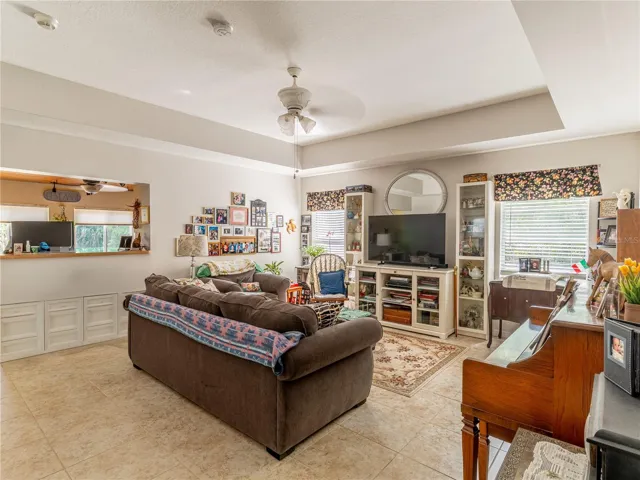 IN LAW SUITE LIVING ROOM