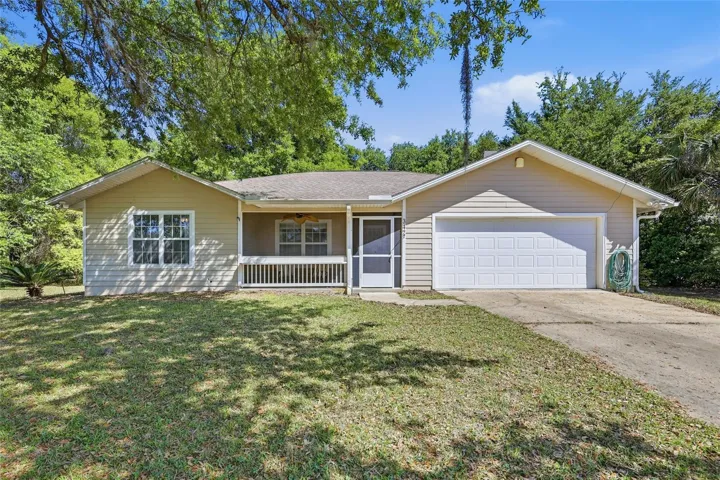 Welcome Home to Four Lakes in Hawthorne