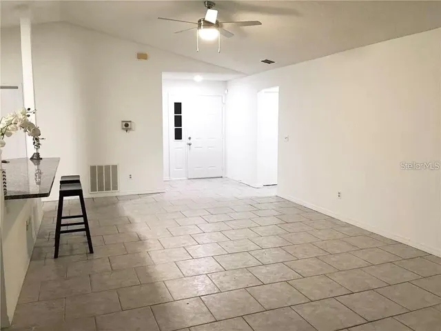 Spacious living room