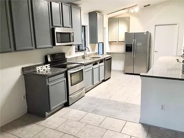 Well appointed large kitchen