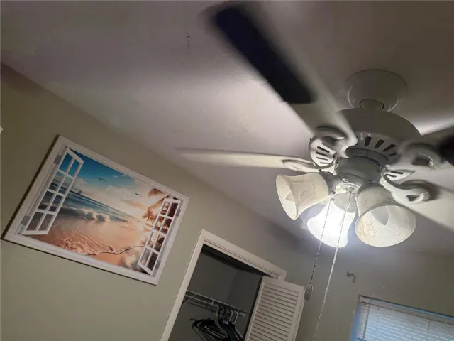 Front bed fan